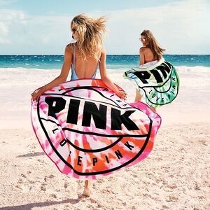 Victoria’s Secret PINK — Circle Towel (Green)